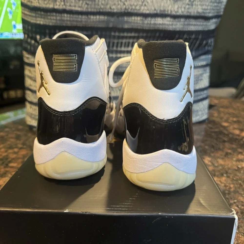 Air Jordan‎ 11 Retro DMP Gratitude (2023)  Size 9 CT8012-170 Never Worn NIB